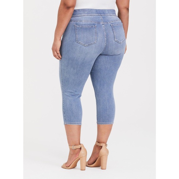 Torrid Lean Jean Skinny Super Stretch Denim Pull On Mid-Rise Jean Plus Size: 2R - Picture 2 of 9